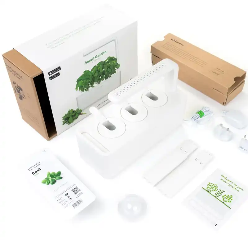 Click and Grow Indoor Garden Package